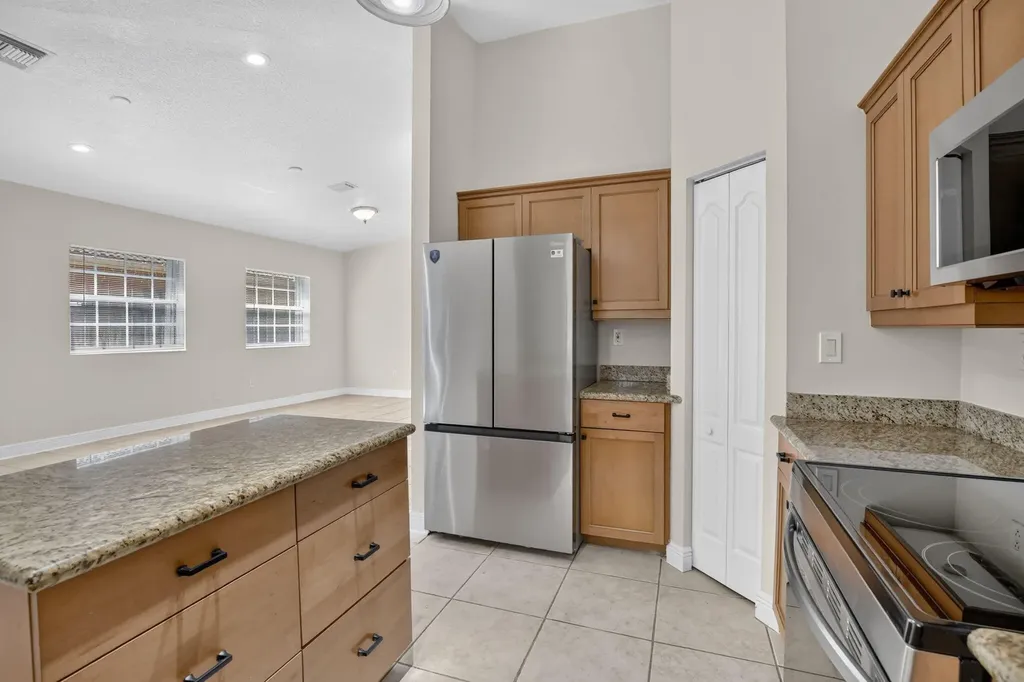 1445 SW 11th Place Fort Lauderdale FL 33312