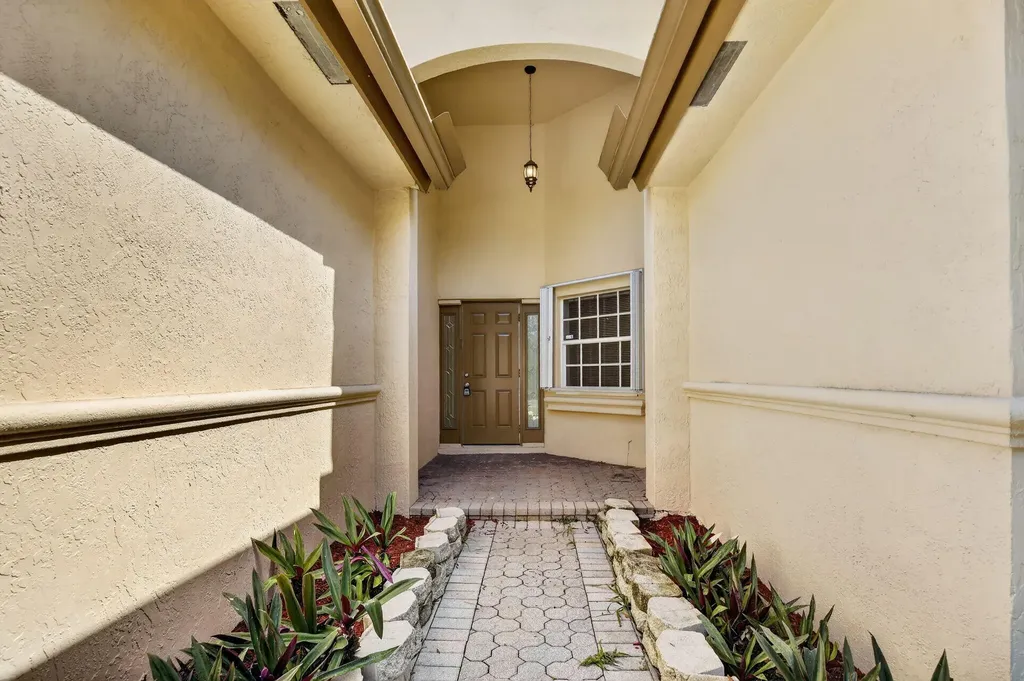 1445 SW 11th Place Fort Lauderdale FL 33312