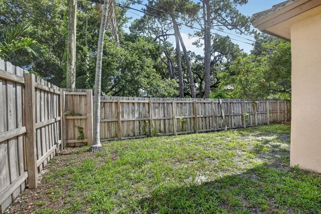 1445 SW 11th Place Fort Lauderdale FL 33312