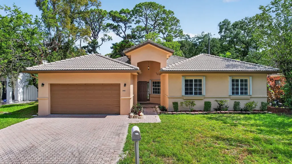 1445 SW 11th Place Fort Lauderdale FL 33312
