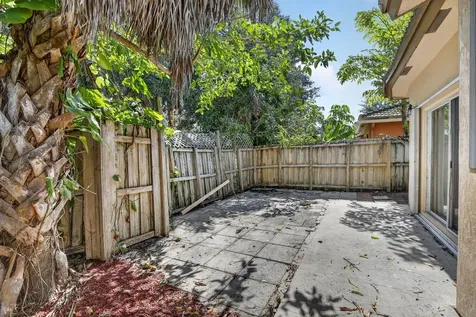 1445 SW 11th Place Fort Lauderdale FL 33312
