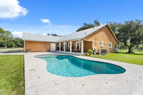 3851 SE 132nd Avenue Okeechobee FL 34974