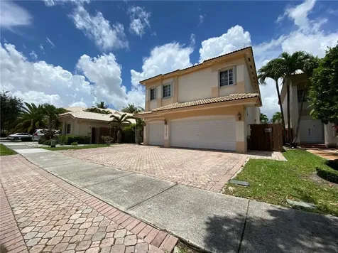 10747 NW 70th Terrace Doral FL 33178