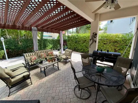 10747 NW 70th Terrace Doral FL 33178