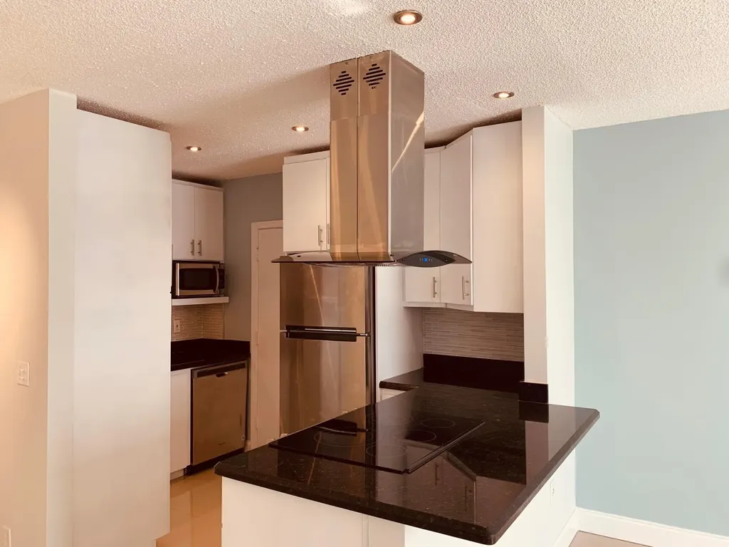 2251 NE 66th Street Fort Lauderdale FL 33308