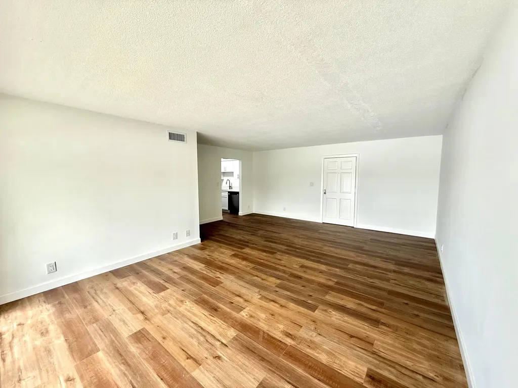 412 Northlake Court North Palm Beach FL 33408