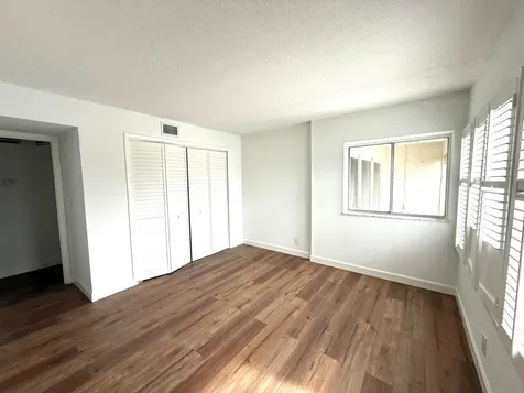 412 Northlake Court North Palm Beach FL 33408