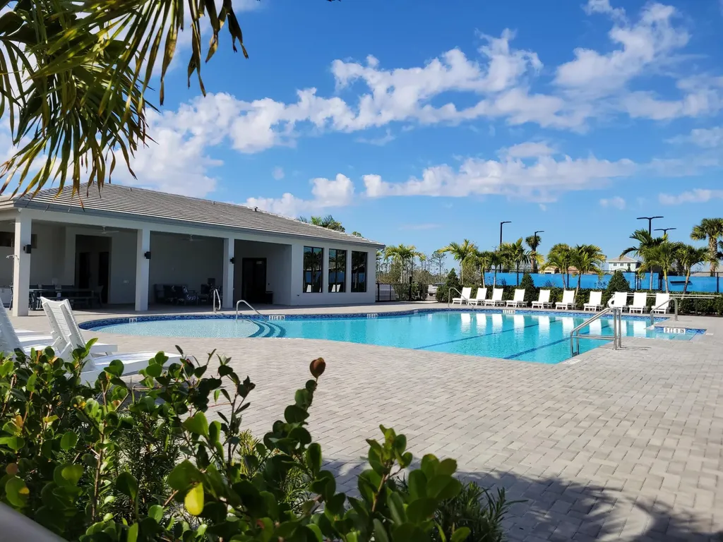 2133 SE Mosaic Boulevard Port St Lucie FL 34984