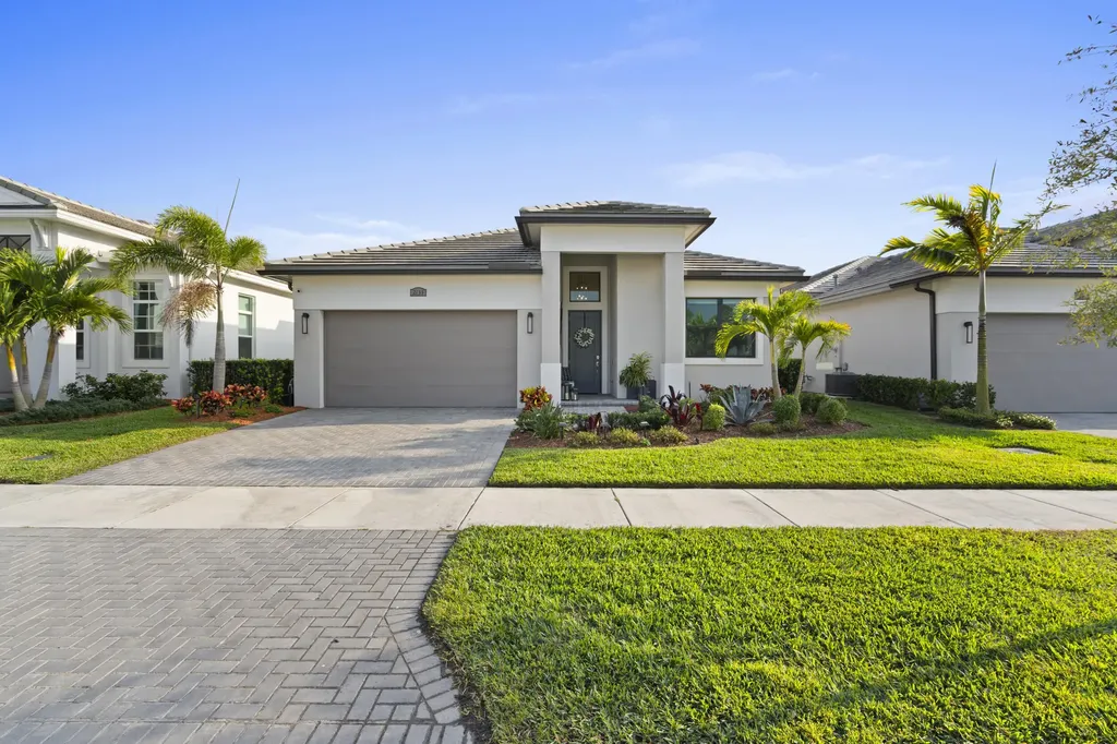 2133 SE Mosaic Boulevard Port St Lucie FL 34984