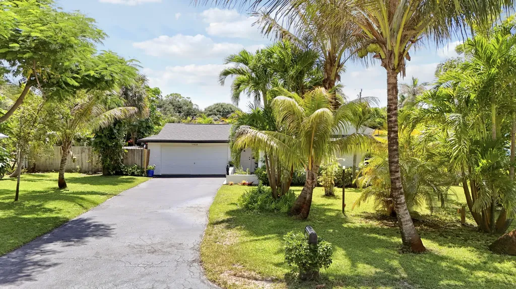 19928 Jasmine Drive Jupiter FL 33469