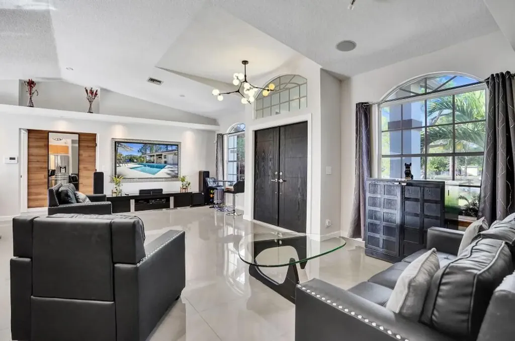 14648 88th Place N The Acreage FL 33470