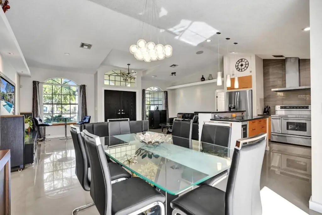 14648 88th Place N The Acreage FL 33470