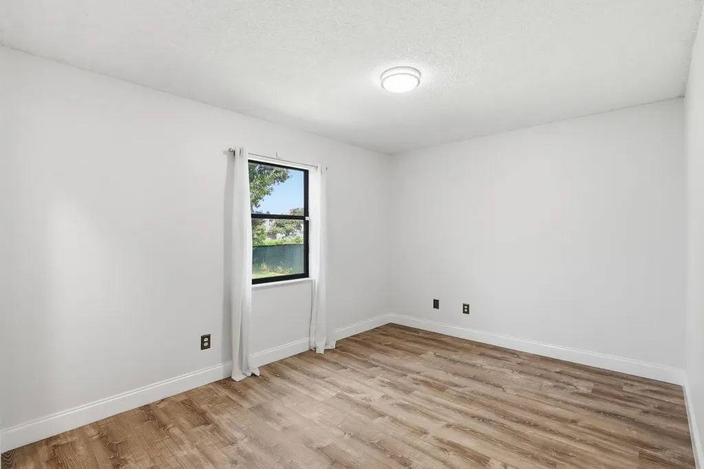 383 SE Whitmore Drive Port St Lucie FL 34984