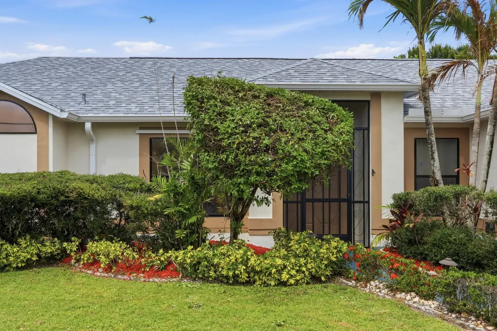 383 SE Whitmore Drive Port St Lucie FL 34984