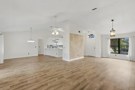 383 SE Whitmore Drive Port St Lucie FL 34984