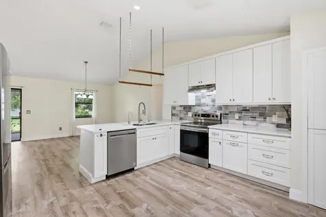 383 SE Whitmore Drive Port St Lucie FL 34984