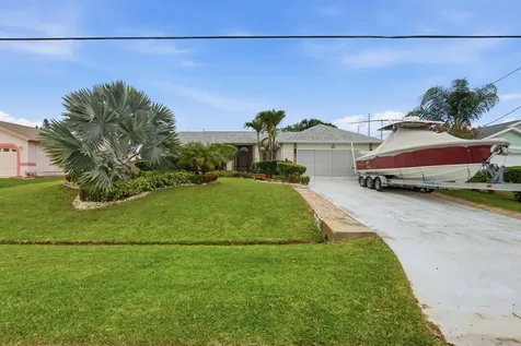 383 SE Whitmore Drive Port St Lucie FL 34984