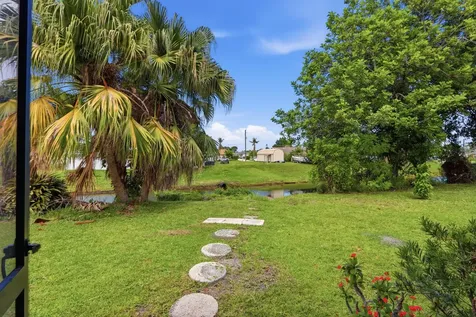 383 SE Whitmore Drive Port St Lucie FL 34984