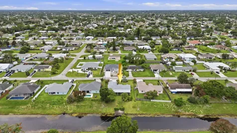 383 SE Whitmore Drive Port St Lucie FL 34984
