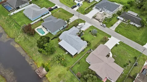 383 SE Whitmore Drive Port St Lucie FL 34984