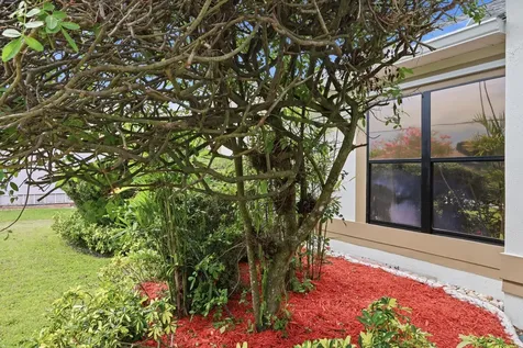 383 SE Whitmore Drive Port St Lucie FL 34984