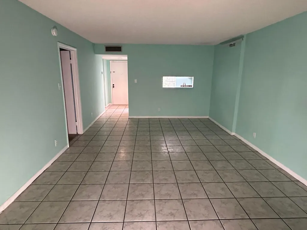 3301 NW 47th Terrace Lauderdale Lakes FL 33319