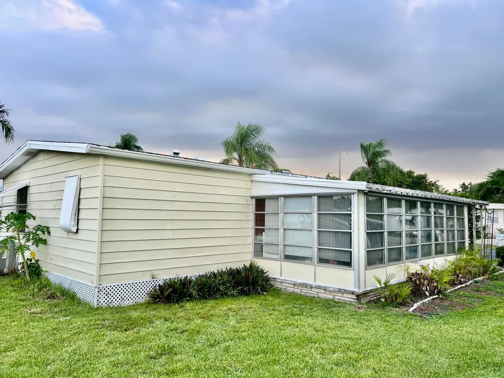 6730 NW 45th Terrace Coconut Creek FL 33073