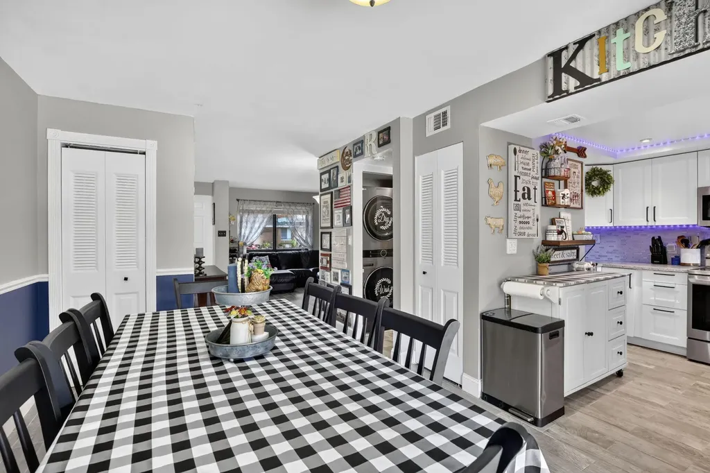 124 Wimbledon Lake Drive Plantation FL 33324