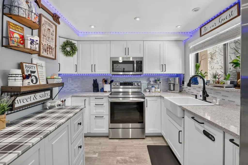 124 Wimbledon Lake Drive Plantation FL 33324