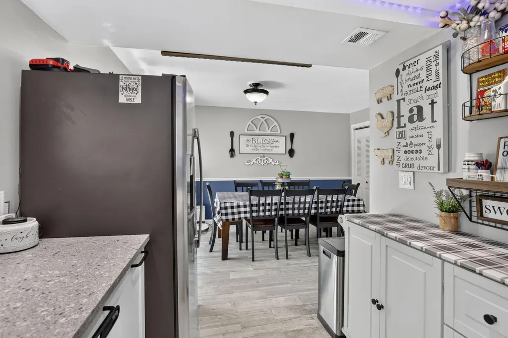 124 Wimbledon Lake Drive Plantation FL 33324