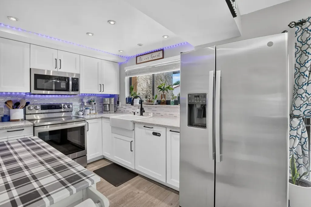 124 Wimbledon Lake Drive Plantation FL 33324
