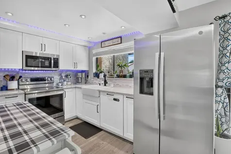 124 Wimbledon Lake Drive Plantation FL 33324