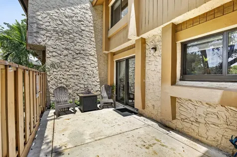 124 Wimbledon Lake Drive Plantation FL 33324