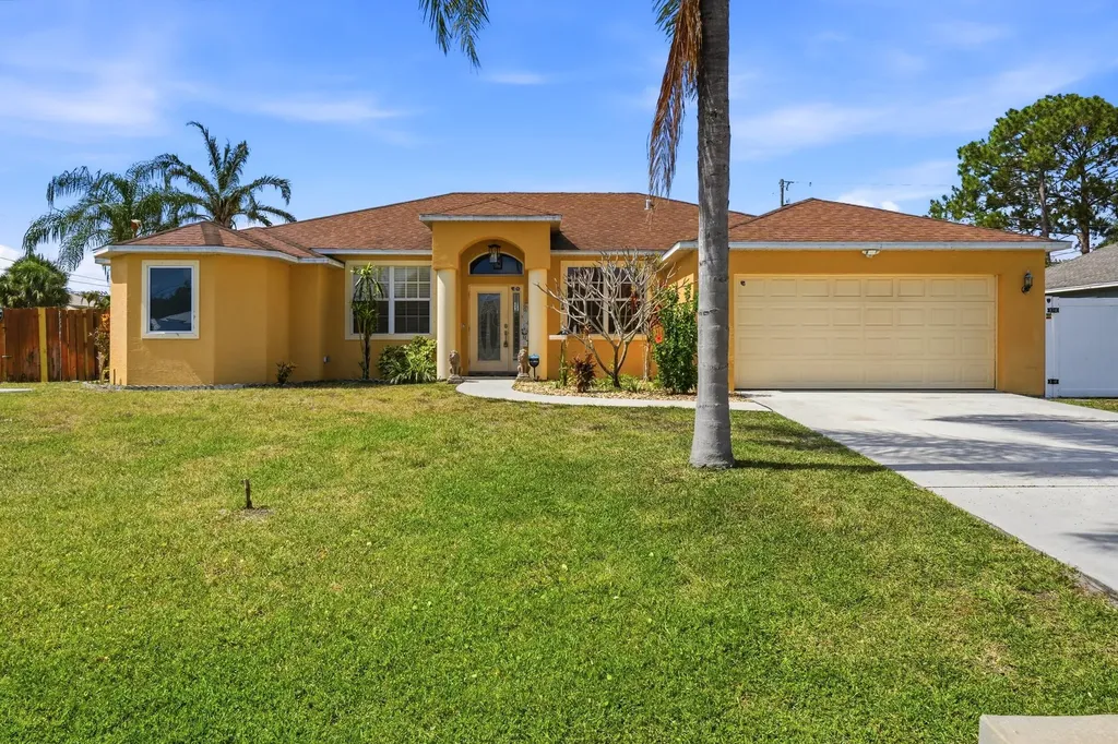 1202 SW San Esteban Avenue Port St Lucie FL 34953
