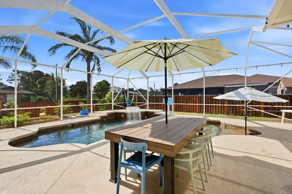 1202 SW San Esteban Avenue Port St Lucie FL 34953