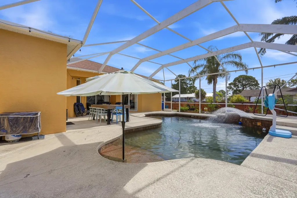 1202 SW San Esteban Avenue Port St Lucie FL 34953
