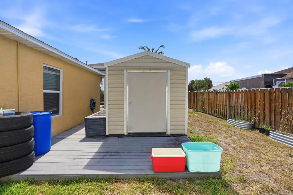 1202 SW San Esteban Avenue Port St Lucie FL 34953