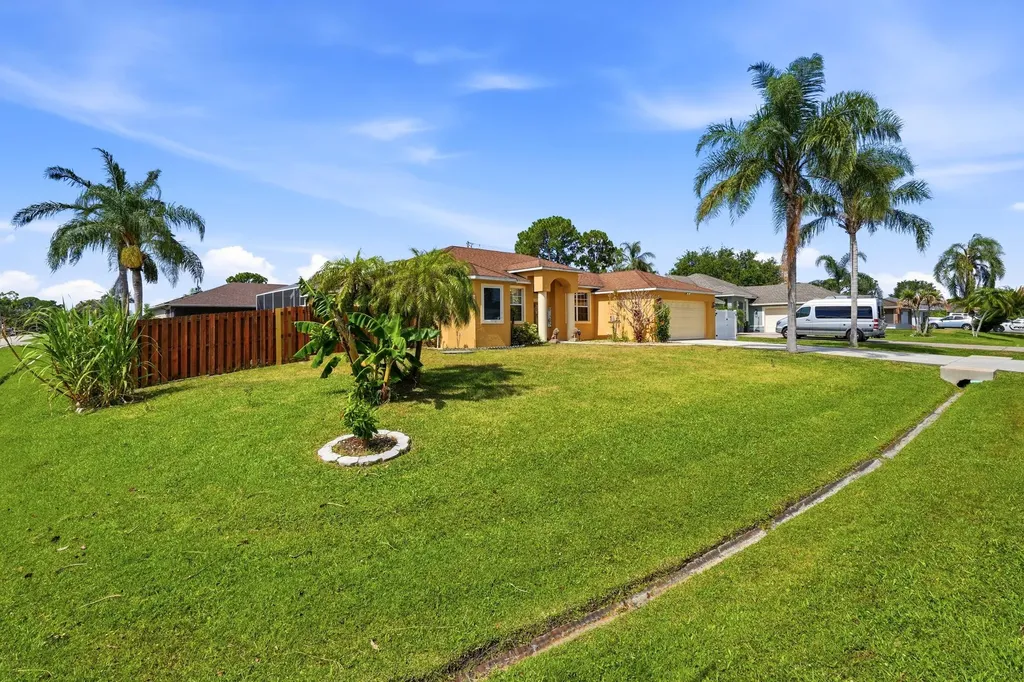 1202 SW San Esteban Avenue Port St Lucie FL 34953