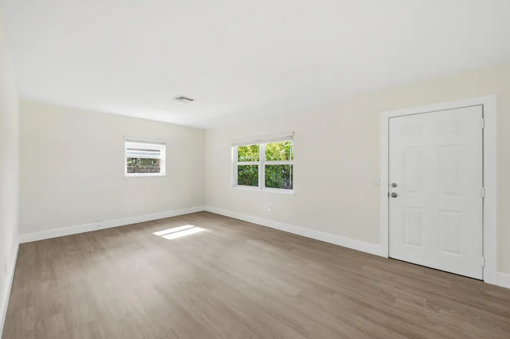 355 Wickline Boulevard Lantana FL 33462