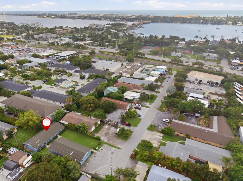 355 Wickline Boulevard Lantana FL 33462