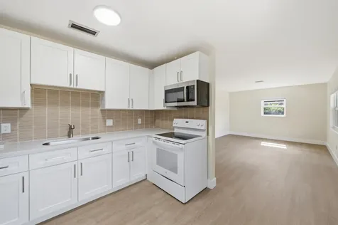 355 Wickline Boulevard Lantana FL 33462