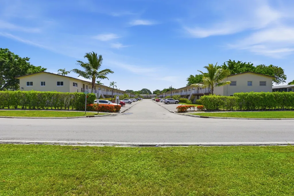 7505 NW 5th Place Margate FL 33063