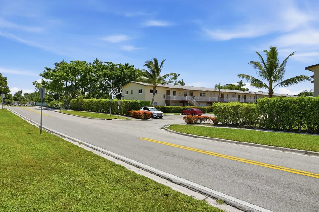 7505 NW 5th Place Margate FL 33063