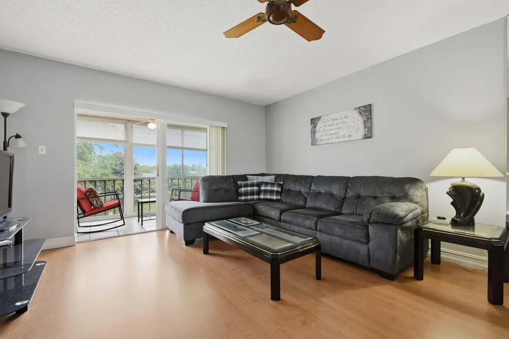 7505 NW 5th Place Margate FL 33063