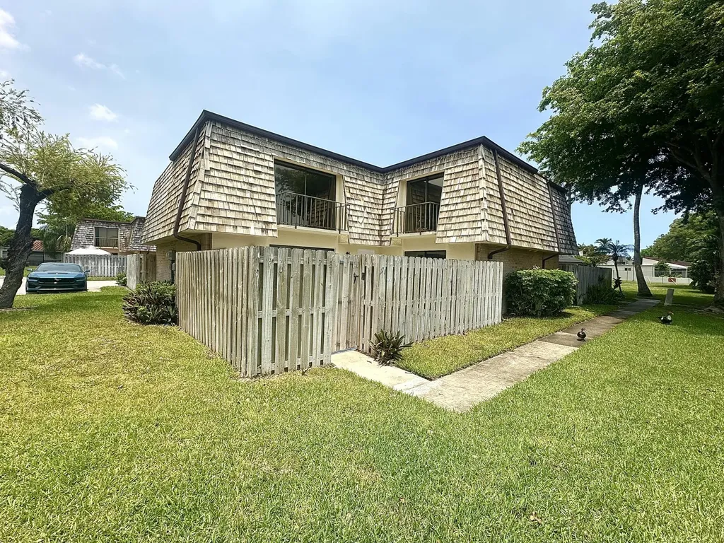 173 Lake Arbor Drive Palm Springs FL 33461