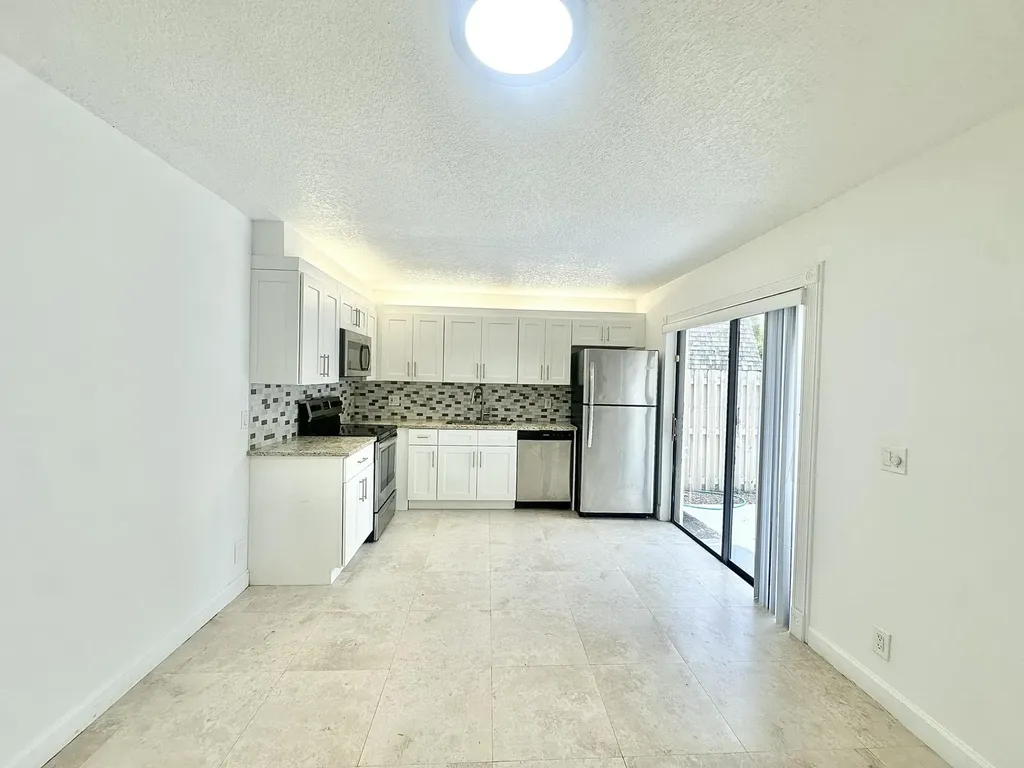 173 Lake Arbor Drive Palm Springs FL 33461