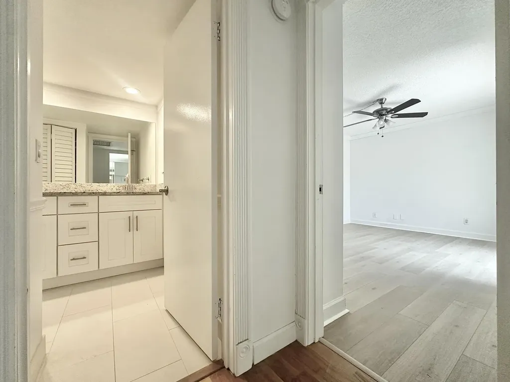 173 Lake Arbor Drive Palm Springs FL 33461
