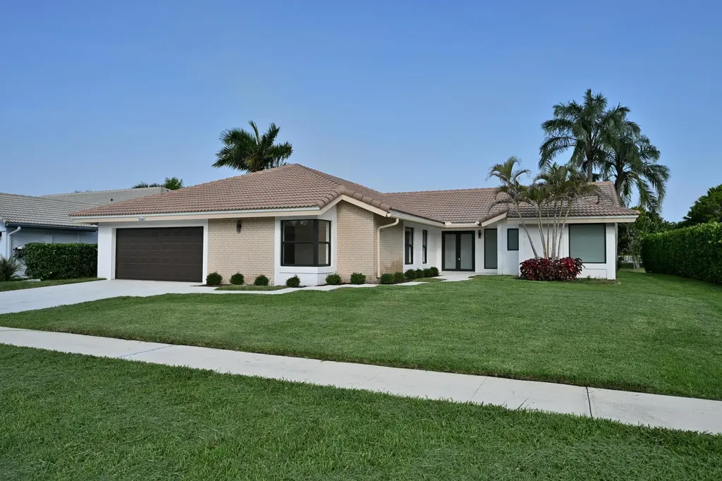 11741 Island Lakes Lane Boca Raton FL 33498
