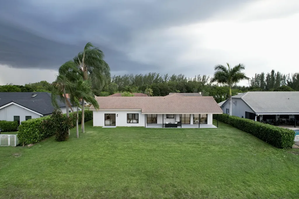 11741 Island Lakes Lane Boca Raton FL 33498