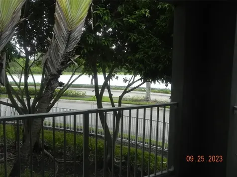 577 SW 111th Lane Pembroke Pines FL 33025
